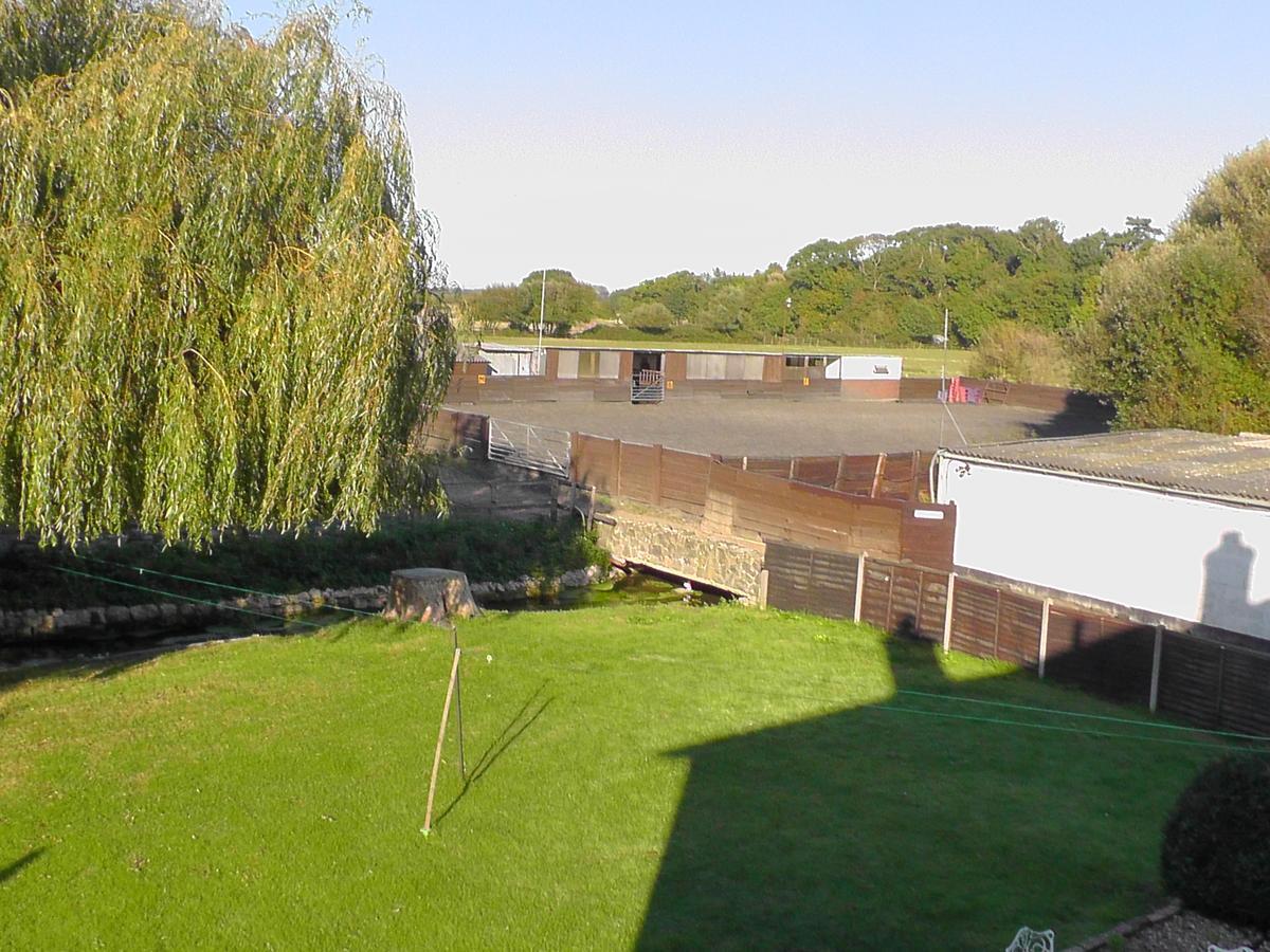 Willowbrook Riding Centre Chichester Zewnętrze zdjęcie
